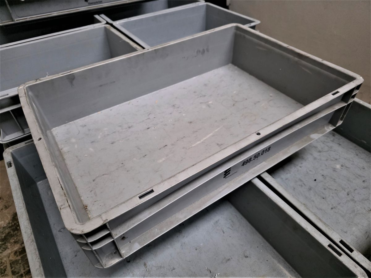 Pojemnik Magazynowy Warsztatowy Garażowy EURO 60x40x12cm.-UŻYWANY. 1